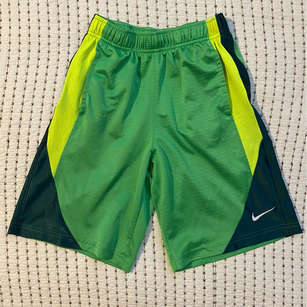 Boys Nike green athletic shorts, Small